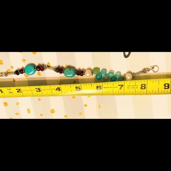 Turquoise Chalcedony garnet beaded bracelet - Picture 4 of 8
